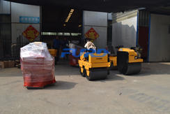 福瑞得機械手扶雙輪壓路機，手扶單輪壓路機，座駕壓路機及時包裝發(fā)貨