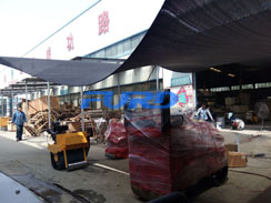 福瑞得機械微動態(tài)--座駕壓路機、手扶壓路機、灌縫機包裝發(fā)貨