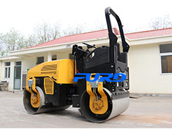 如何根據(jù)施工環(huán)境選擇合適的小型壓路機(jī)？