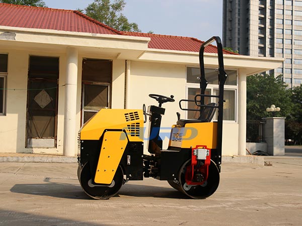 關(guān)于小型壓路機(jī)變速箱的保養(yǎng)知識(shí)你知道多少？